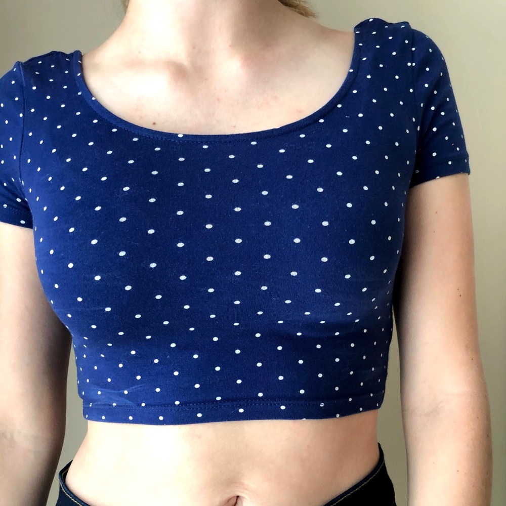 Blue dot crop top